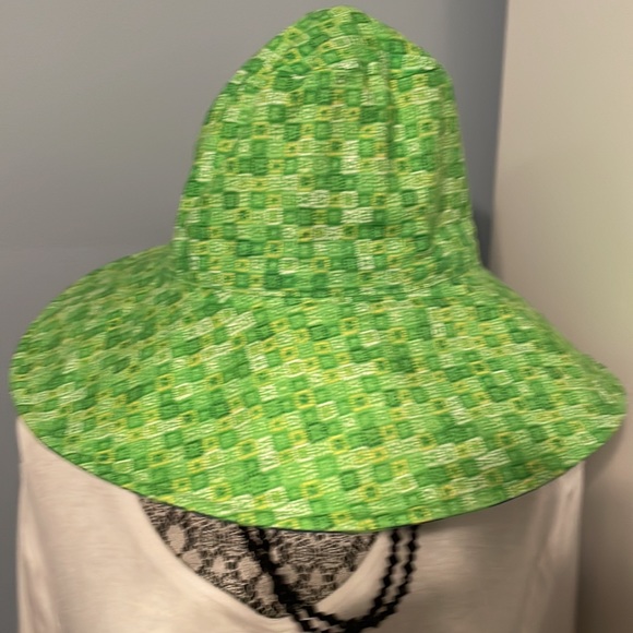 Reversible sun hat - Picture 8 of 11